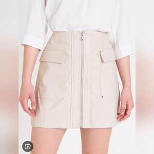 Elegant RIVER ISLAND Very Light Beige/Cream Faux Leather Mini Skirt Size 14